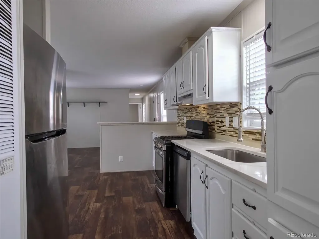 1743 Pagosa Way Aurora CO 80011