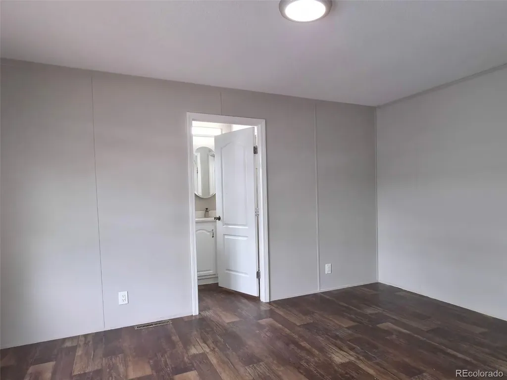 1743 Pagosa Way Aurora CO 80011