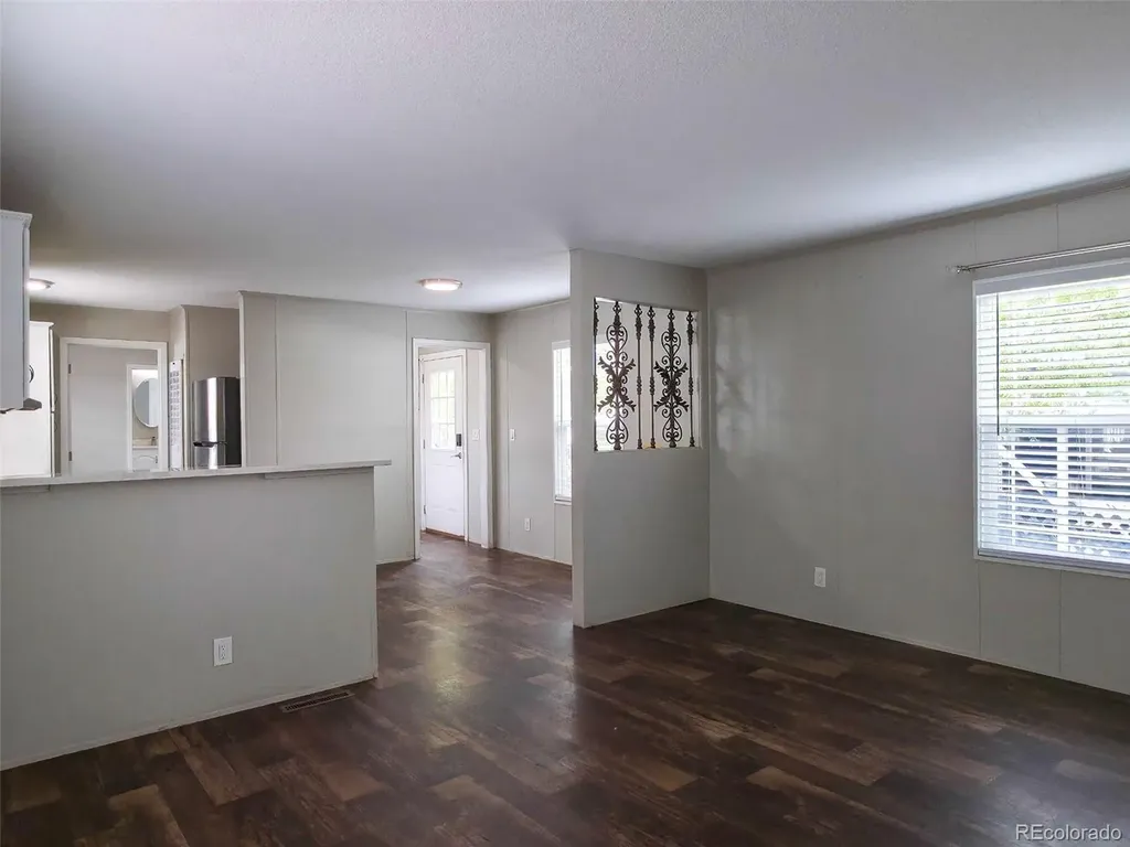 1743 Pagosa Way Aurora CO 80011
