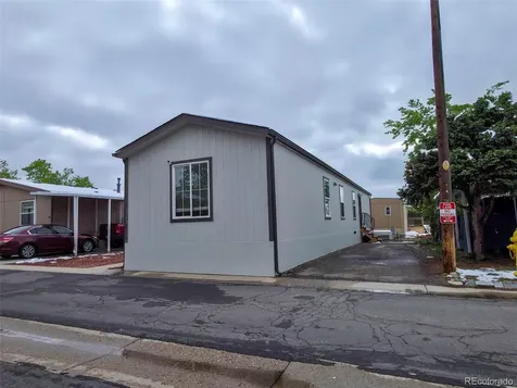 1743 Pagosa Way Aurora CO 80011