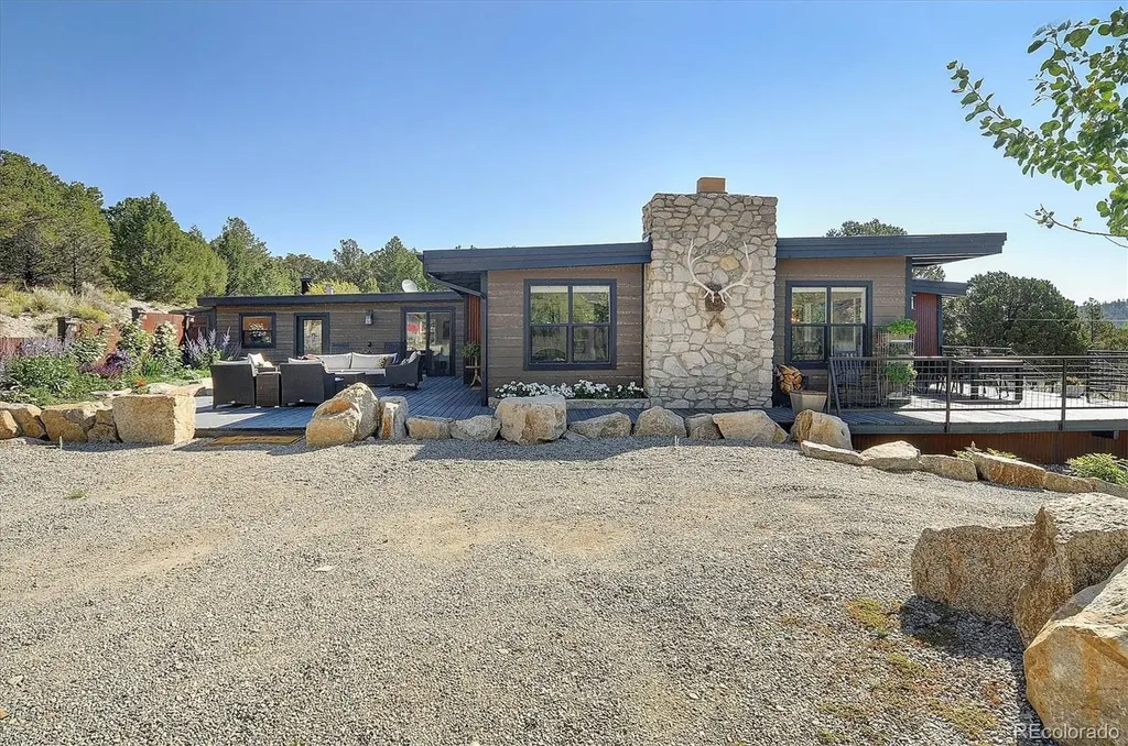 16821 County Road 162 Nathrop CO 81236
