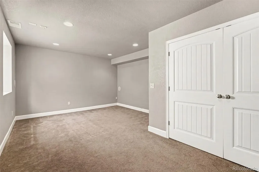 1887 E 11th Street Loveland CO 80537