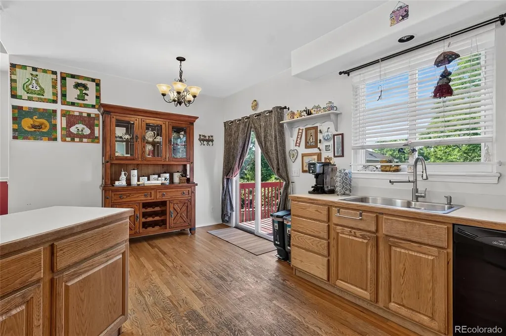 9770 Red Oakes Drive Littleton CO 80126