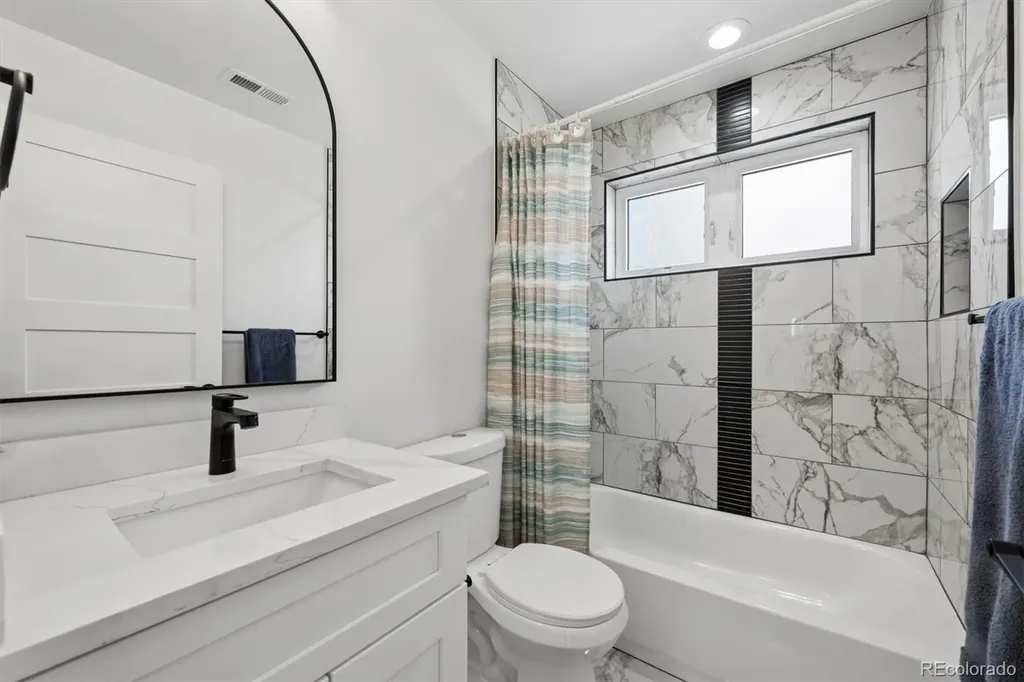 1931 Andes Street Aurora CO 80011