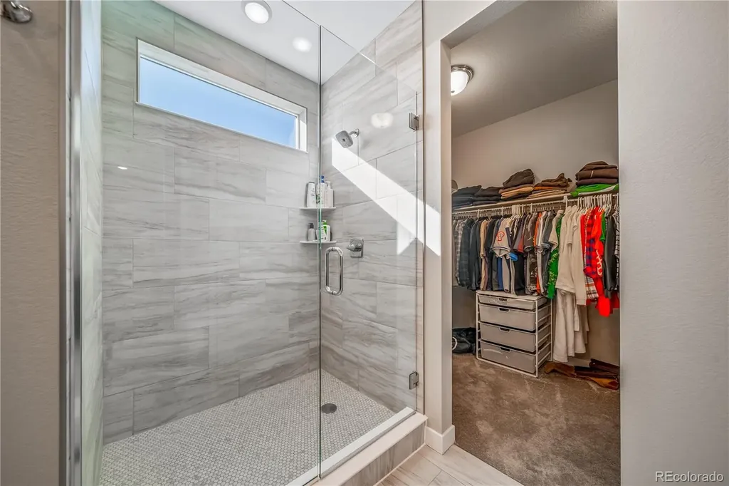 6322 N Emporia Street Denver CO 80238