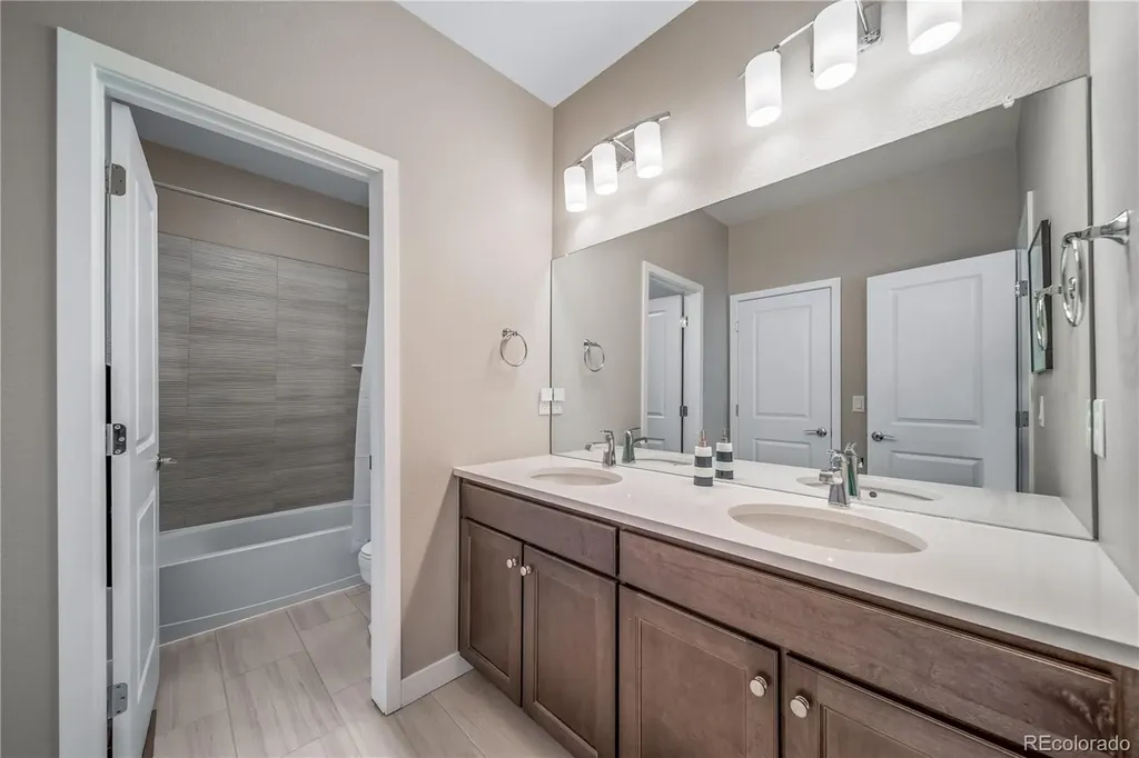 6322 N Emporia Street Denver CO 80238