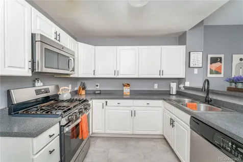 3923 Nicki Heights Colorado Springs CO 80906