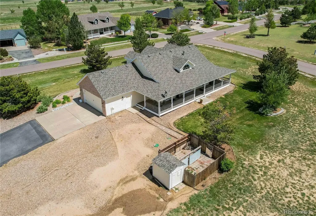 895 Antelope Drive W Bennett CO 80102