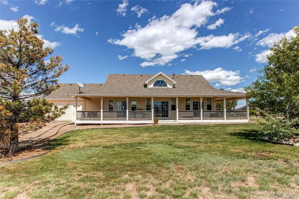 895 Antelope Drive W Bennett CO 80102