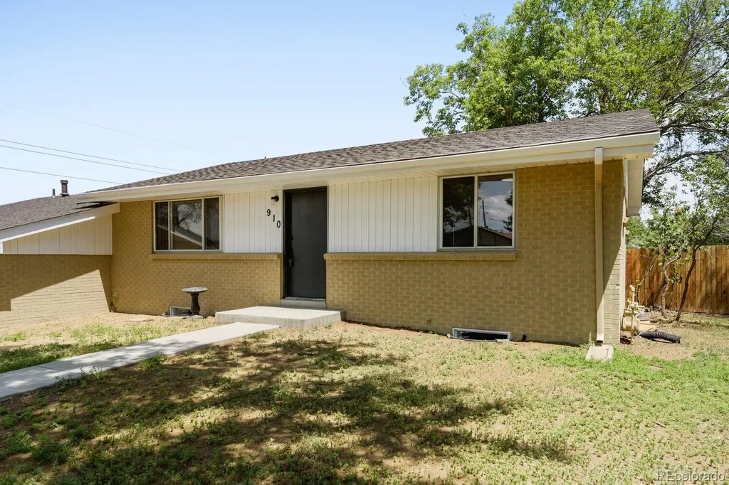 900 S Yarrow Street Lakewood CO 80226