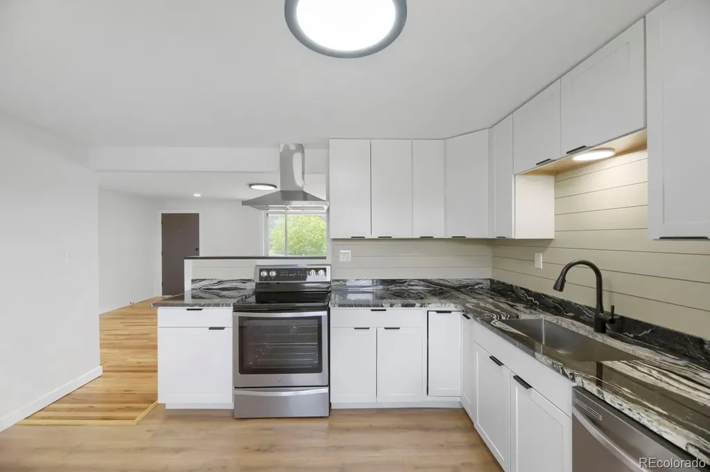 900 S Yarrow Street Lakewood CO 80226