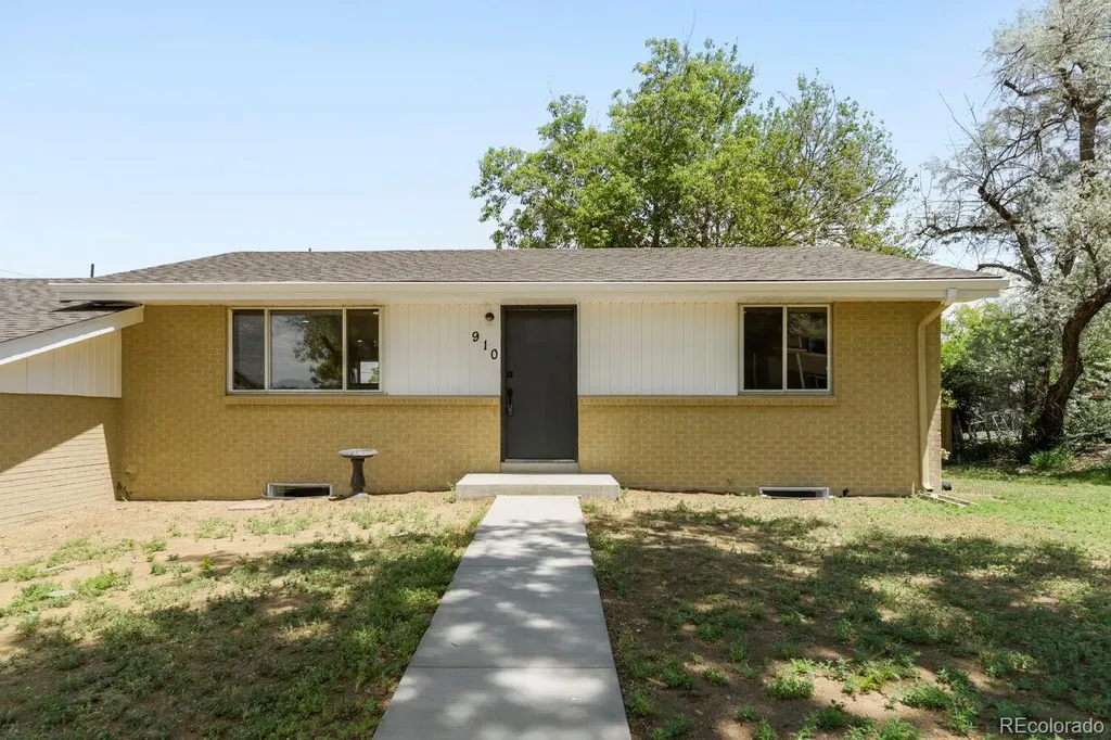 900 S Yarrow Street Lakewood CO 80226