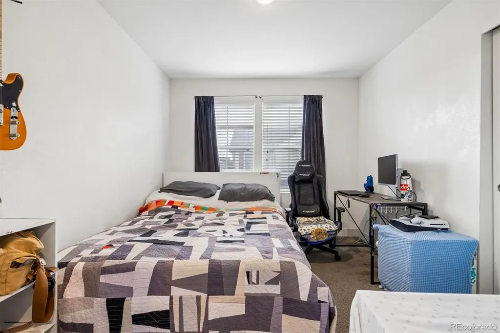 221 S Oak Hill Street Aurora CO 80018