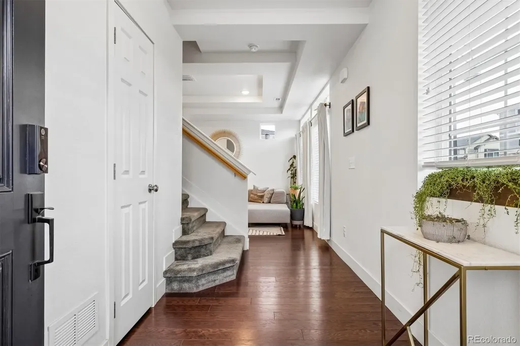 221 S Oak Hill Street Aurora CO 80018