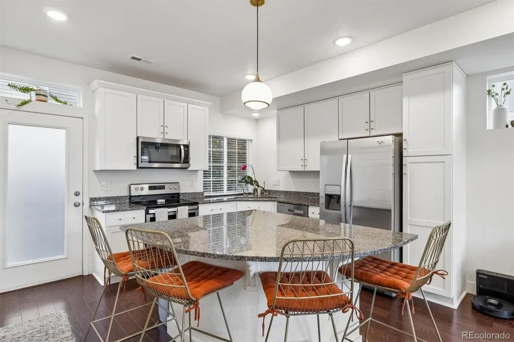 221 S Oak Hill Street Aurora CO 80018