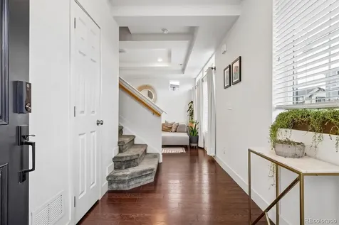 221 S Oak Hill Street Aurora CO 80018