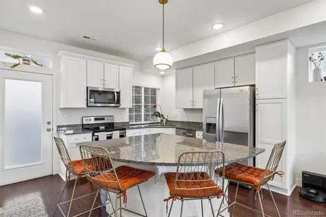221 S Oak Hill Street Aurora CO 80018