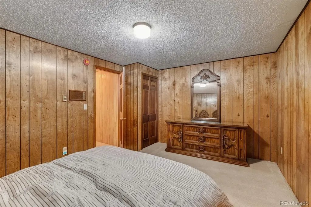 8526 W 10th Avenue Lakewood CO 80215