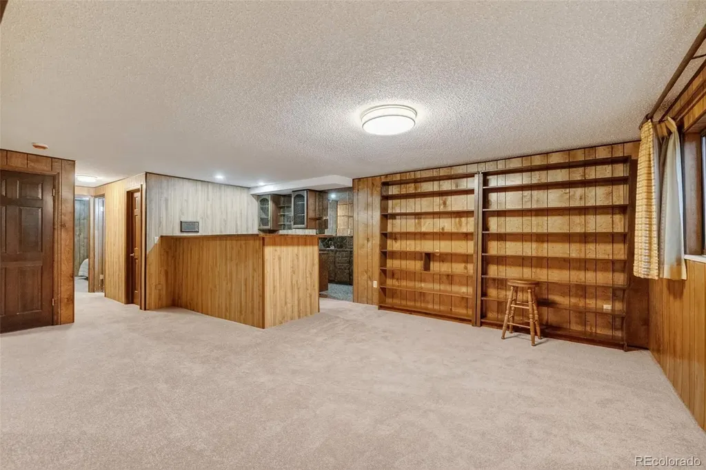 8526 W 10th Avenue Lakewood CO 80215
