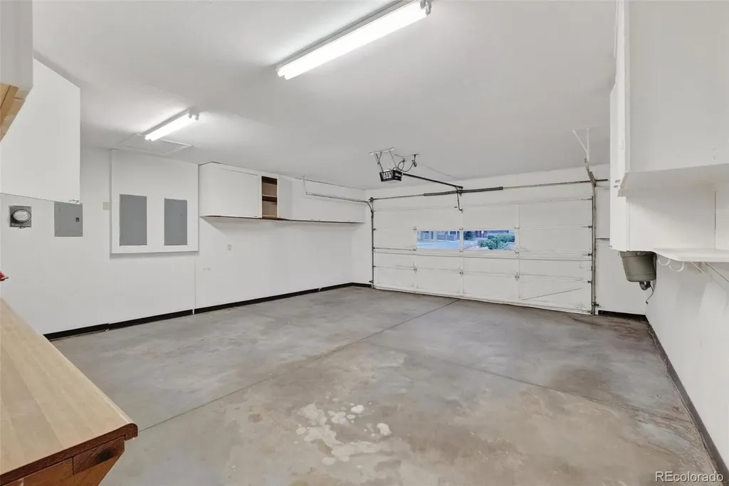 8526 W 10th Avenue Lakewood CO 80215