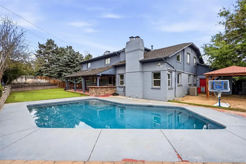 9056 E Colorado Circle Denver CO 80231