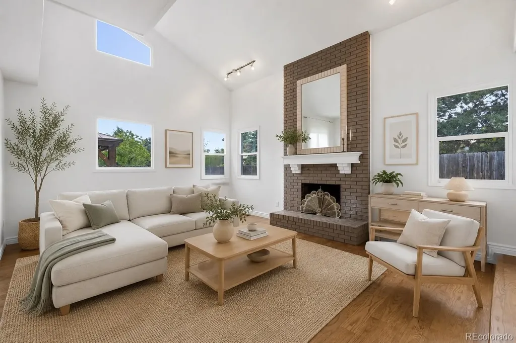 9056 E Colorado Circle Denver CO 80231