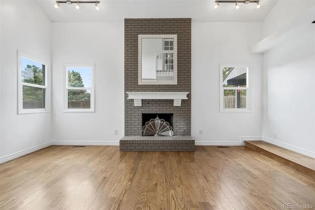 9056 E Colorado Circle Denver CO 80231
