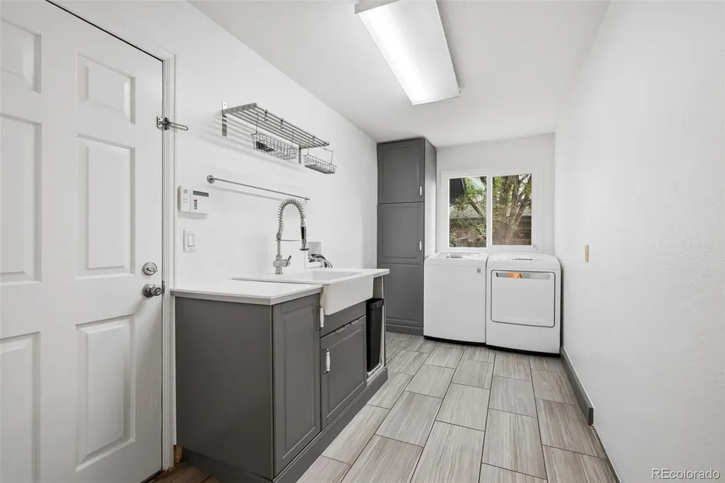 9056 E Colorado Circle Denver CO 80231