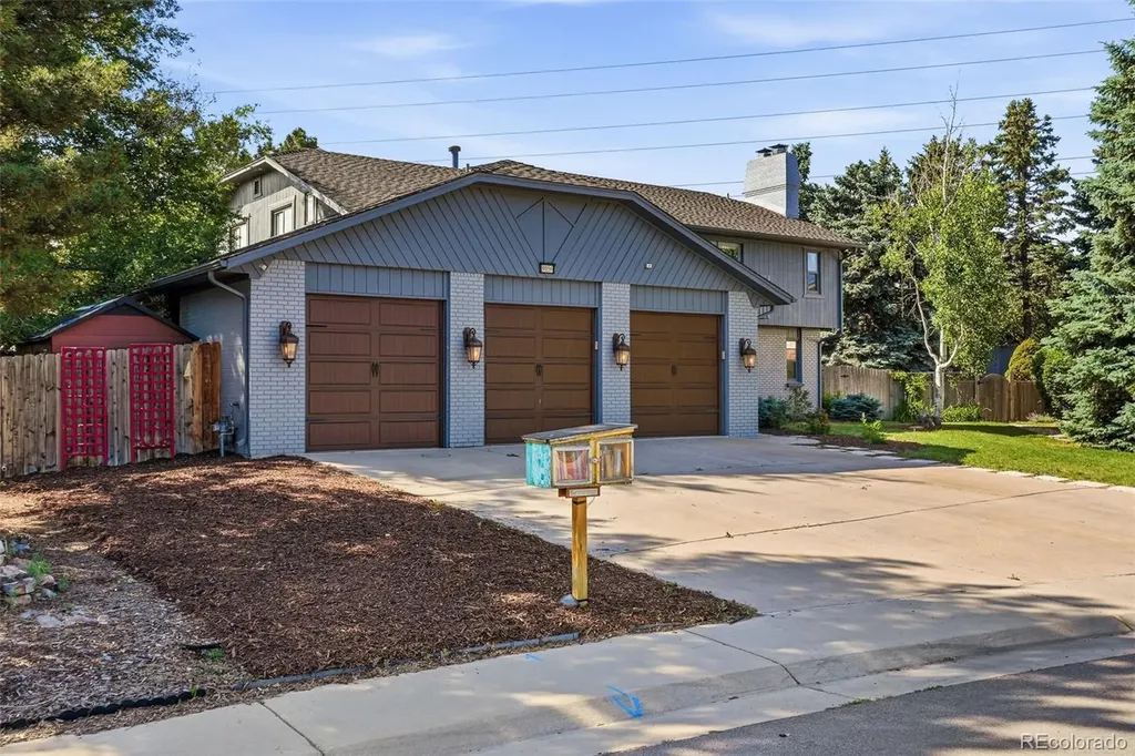 9056 E Colorado Circle Denver CO 80231