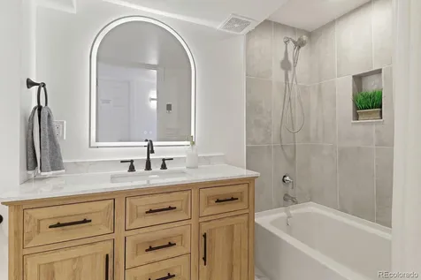 5381 S Dunkirk Way Centennial CO 80015