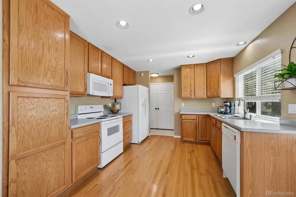 2805 S Walden Way Aurora CO 80013
