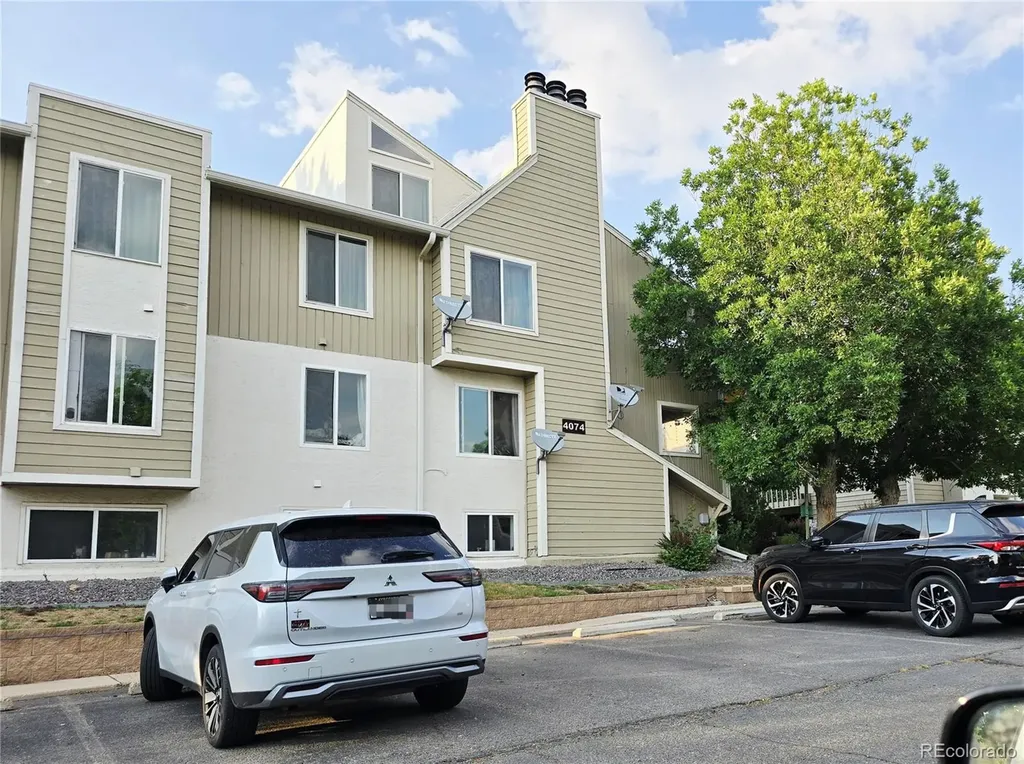 4074 S Atchison Way Aurora CO 80014