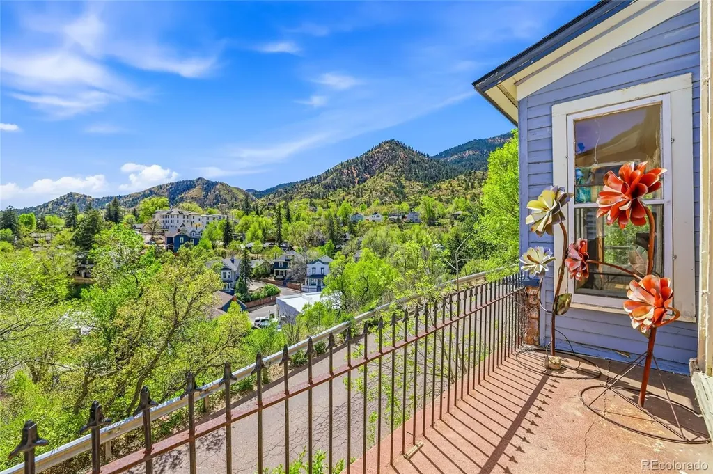 106 Waltham Avenue Manitou Springs CO 80829