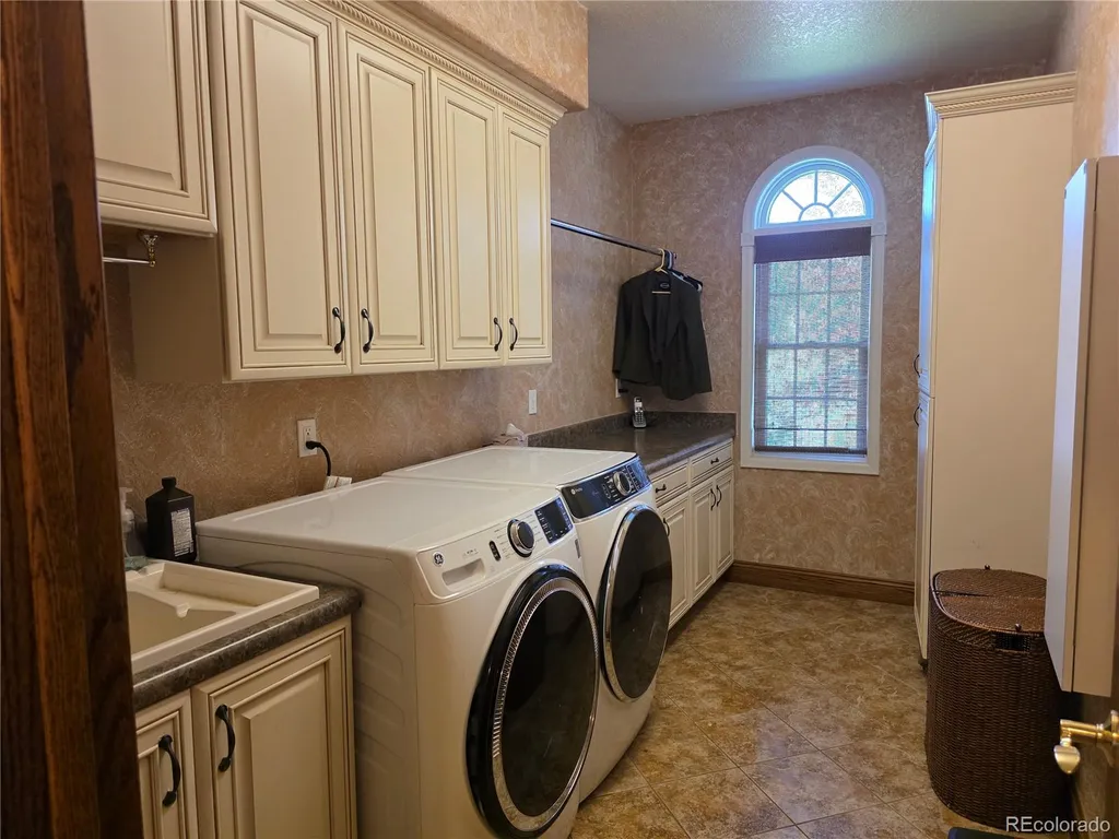 800 Cottonwood Circle Alamosa CO 81101