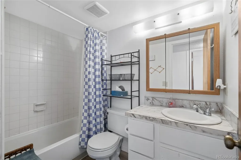 7525 W 62nd Avenue Arvada CO 80003