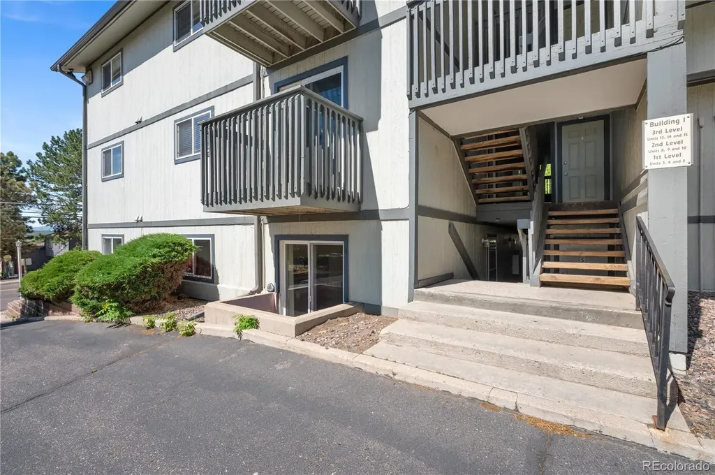 7525 W 62nd Avenue Arvada CO 80003