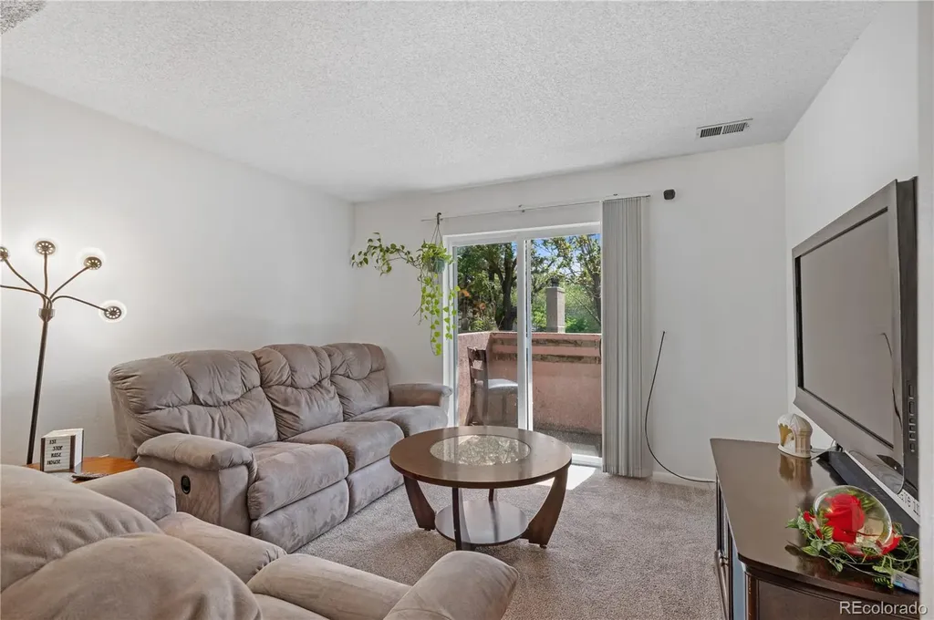 7525 W 62nd Avenue Arvada CO 80003