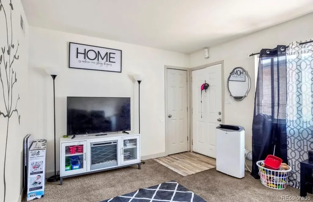 33 University Drive Colorado Springs CO 80910