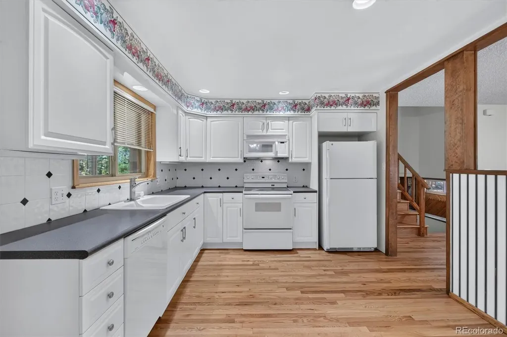 10451 Livingston Denver CO 80233