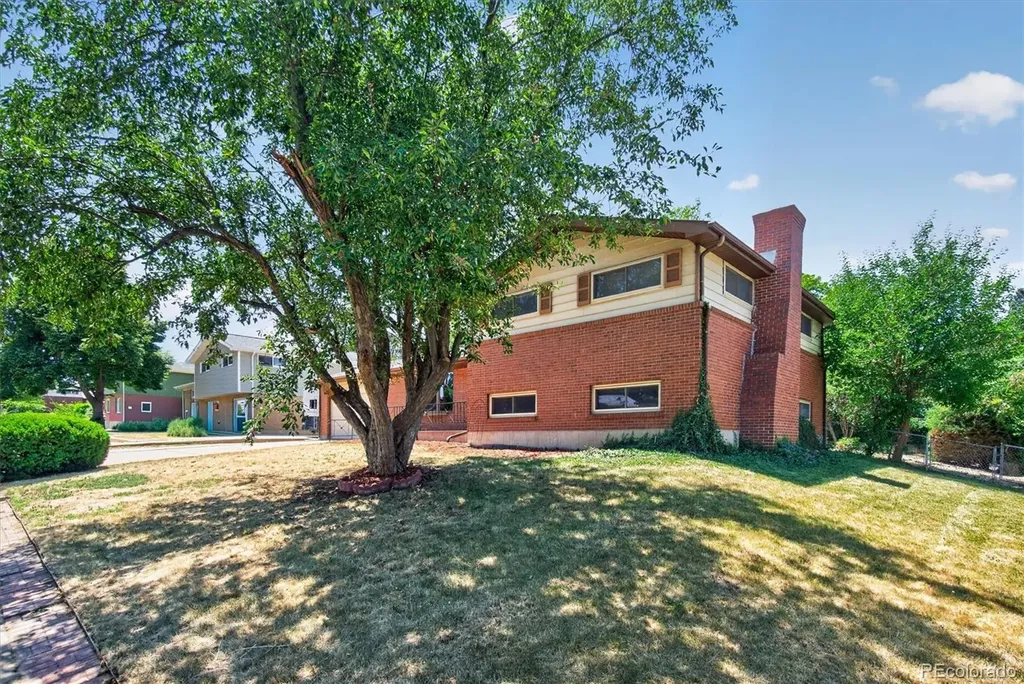 10451 Livingston Denver CO 80233