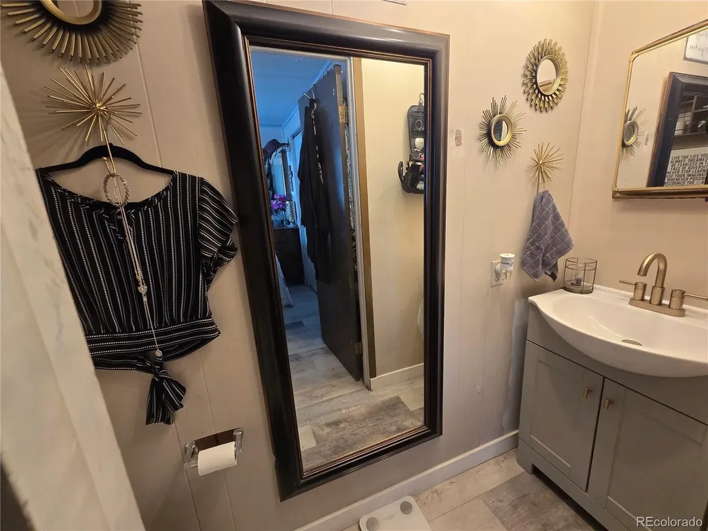 210 Oak Street Log Lane Village CO 80705