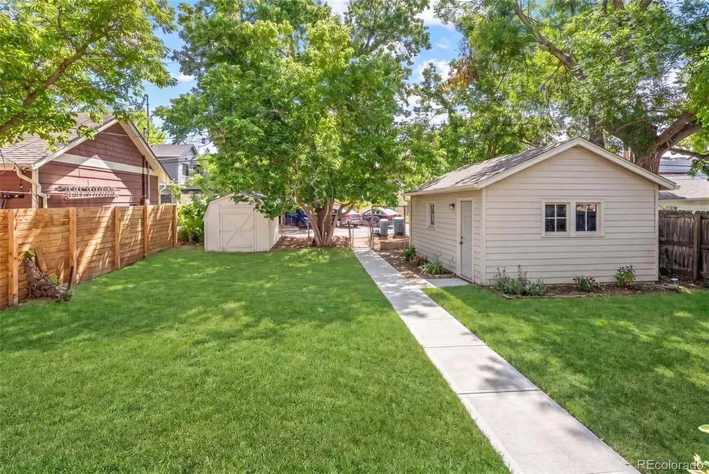 1008 La Farge Avenue Louisville CO 80027