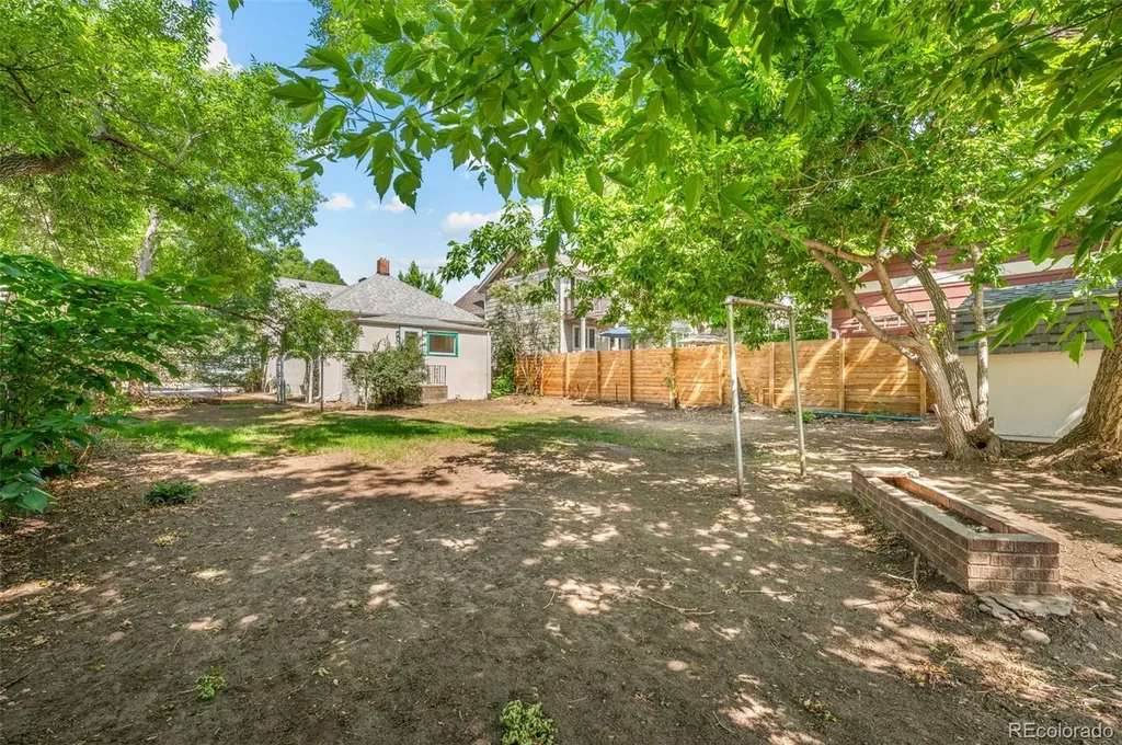 1008 La Farge Avenue Louisville CO 80027