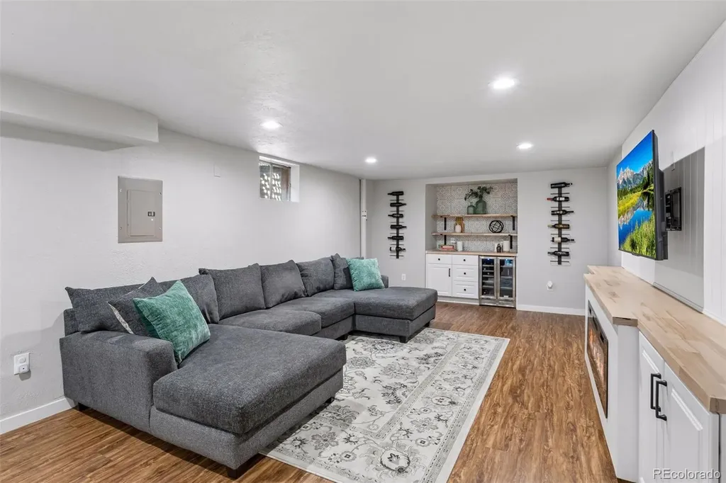8308 W 72nd Avenue Arvada CO 80005