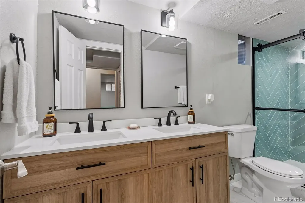 8308 W 72nd Avenue Arvada CO 80005