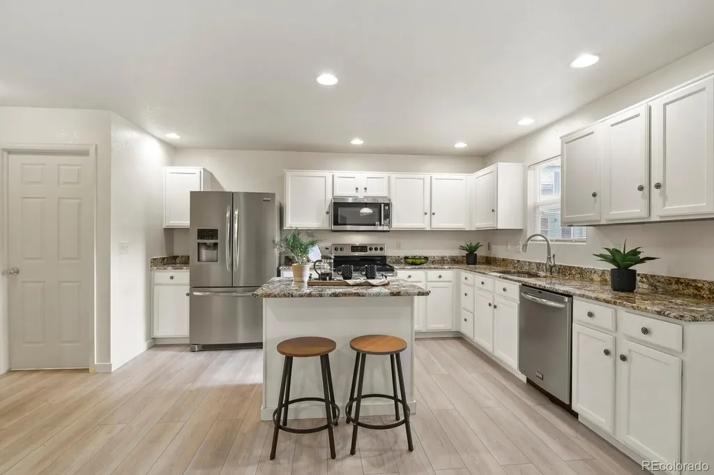 10039 Granby Drive Commerce City CO 80022