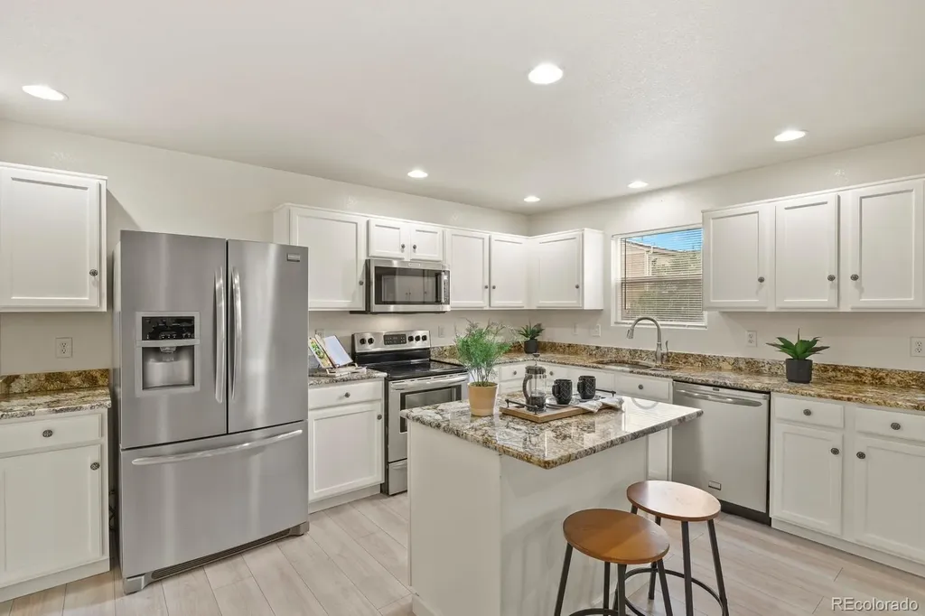 10039 Granby Drive Commerce City CO 80022