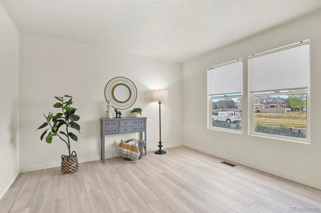 10039 Granby Drive Commerce City CO 80022