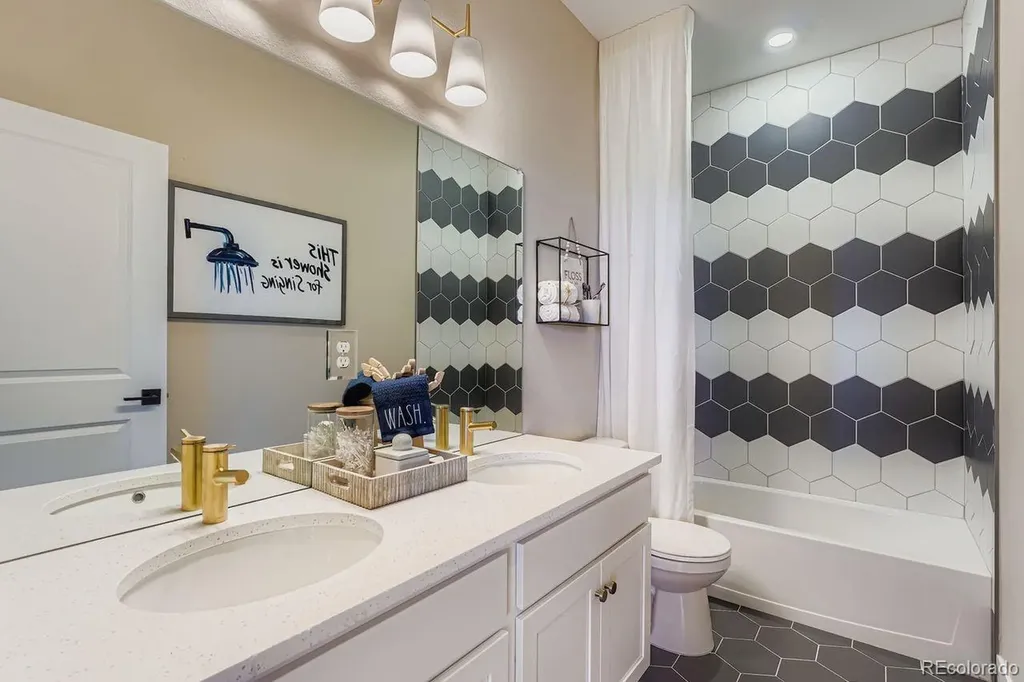 46431 Heritage Avenue Bennett CO 80102