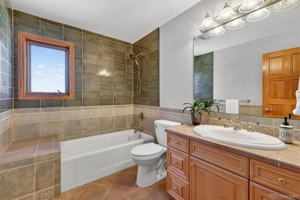 3960 S Lincoln Street Englewood CO 80113